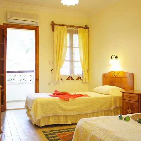 Toloman Hotel Bitez Beach Екстериор снимка