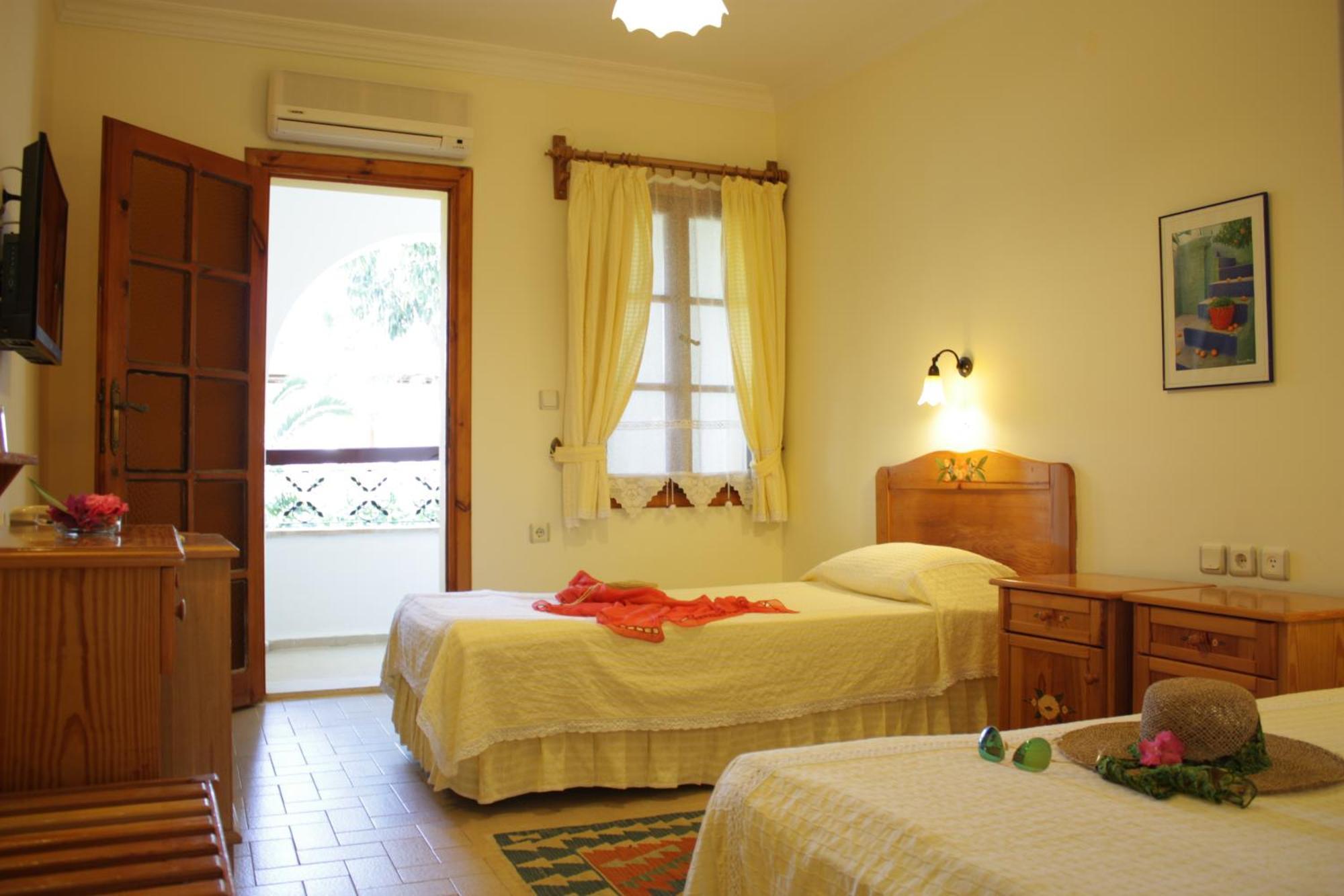 Toloman Hotel Bitez Beach Стая снимка