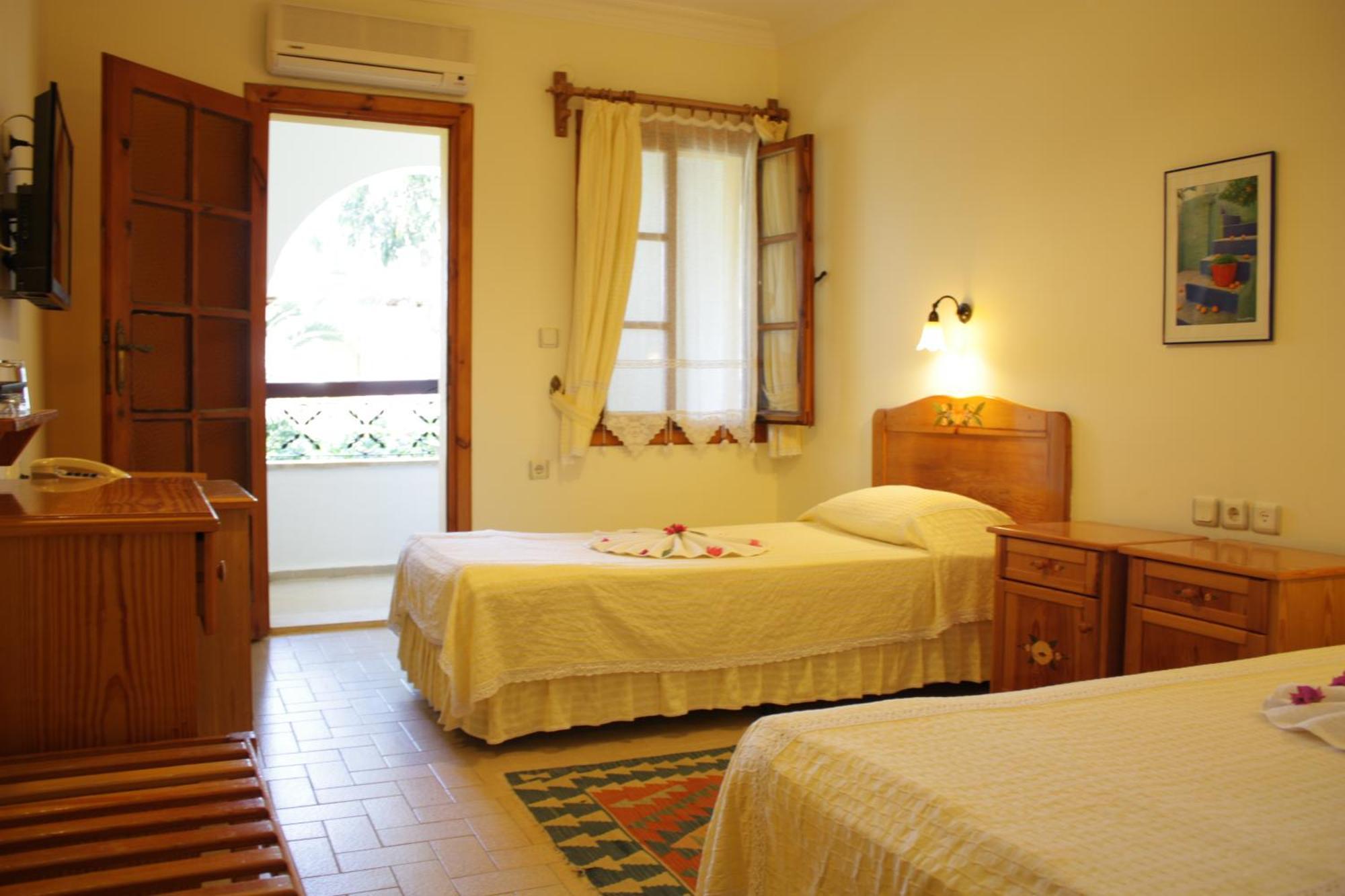 Toloman Hotel Bitez Beach Стая снимка