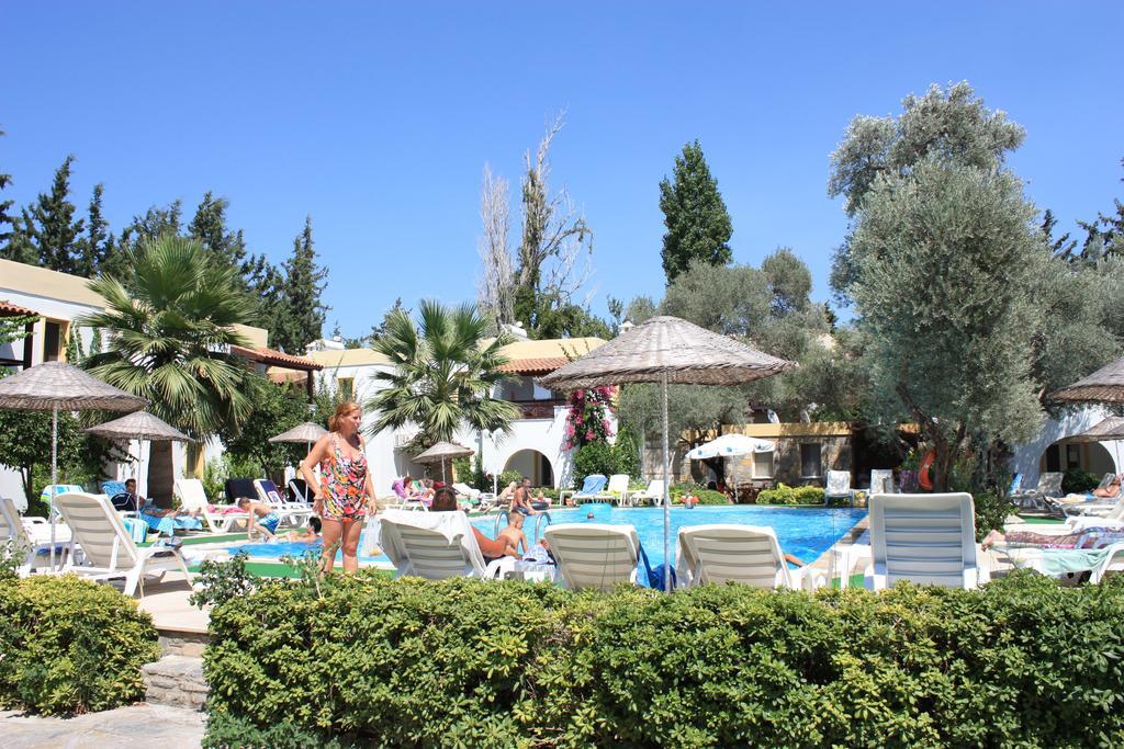 Toloman Hotel Bitez Beach Екстериор снимка