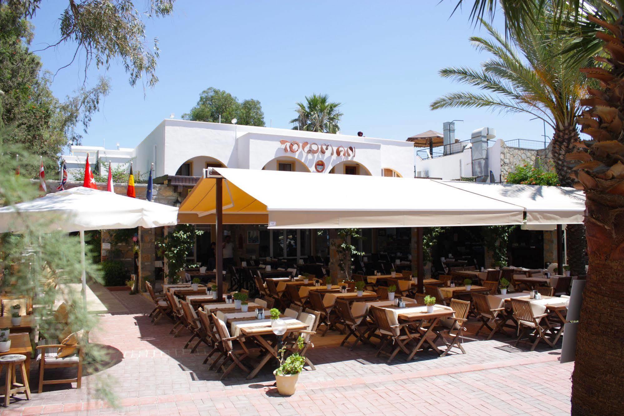 Toloman Hotel Bitez Beach Екстериор снимка