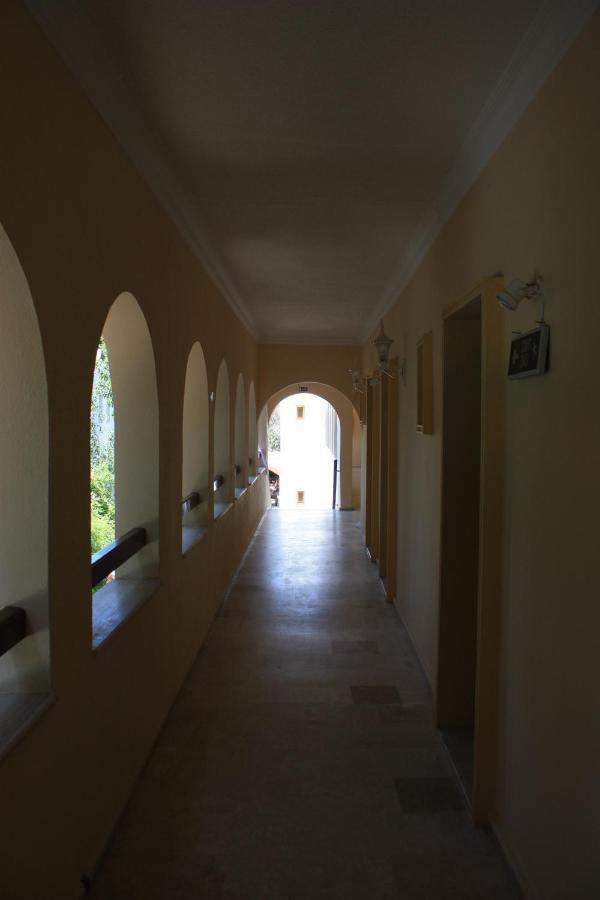 Toloman Hotel Bitez Beach Екстериор снимка