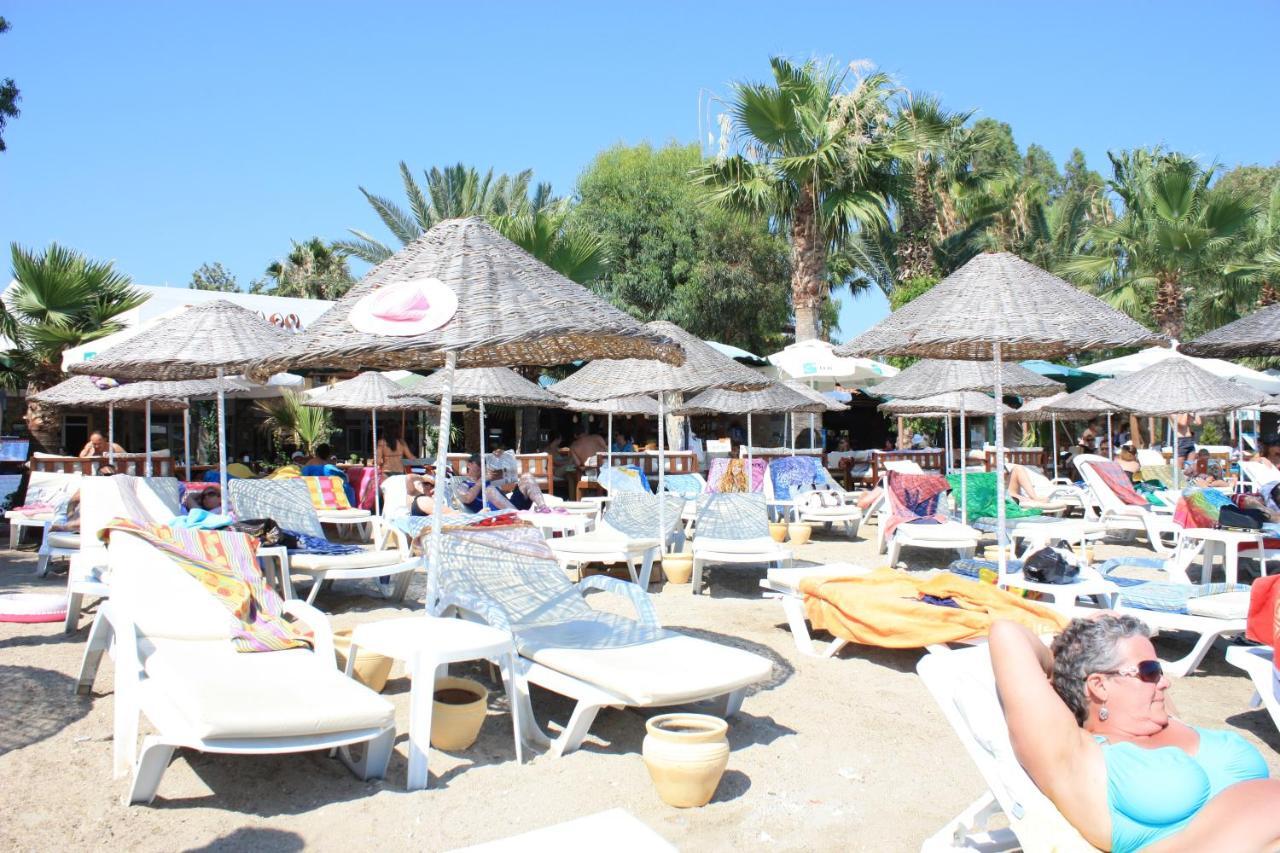Toloman Hotel Bitez Beach Екстериор снимка