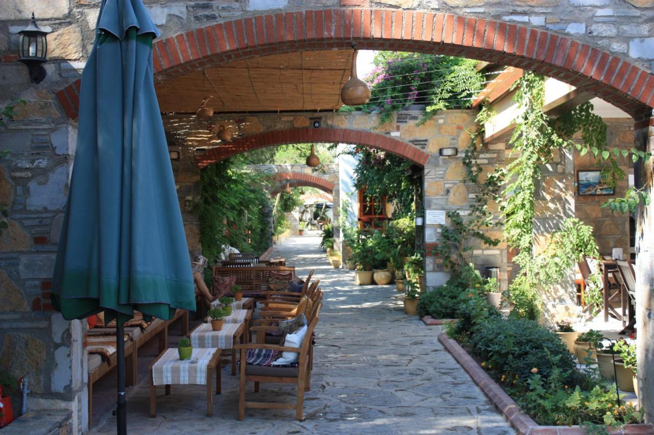 Toloman Hotel Bitez Beach Екстериор снимка